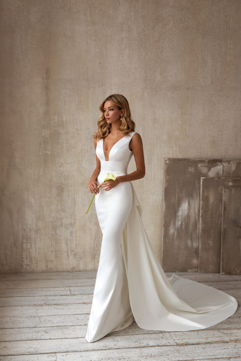 Veloura Bloom Gown