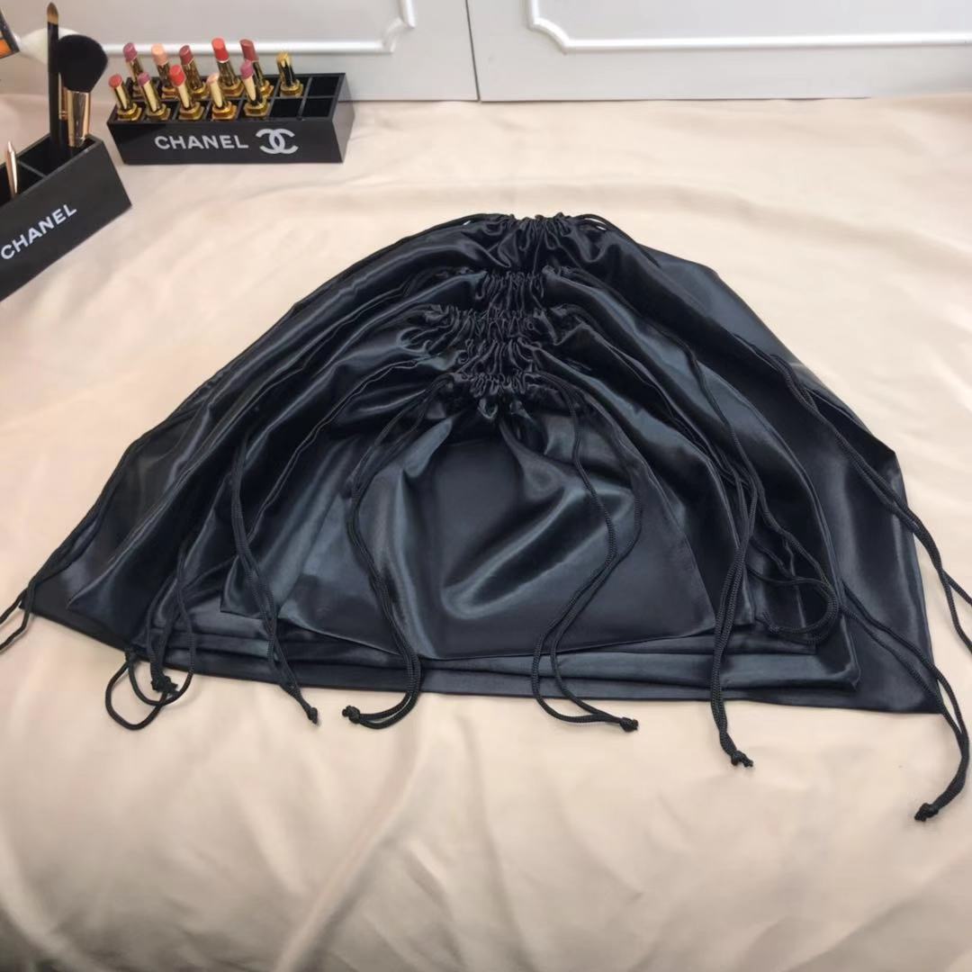 Black Silk Color Tie Pocket With Smooth Storage Bag