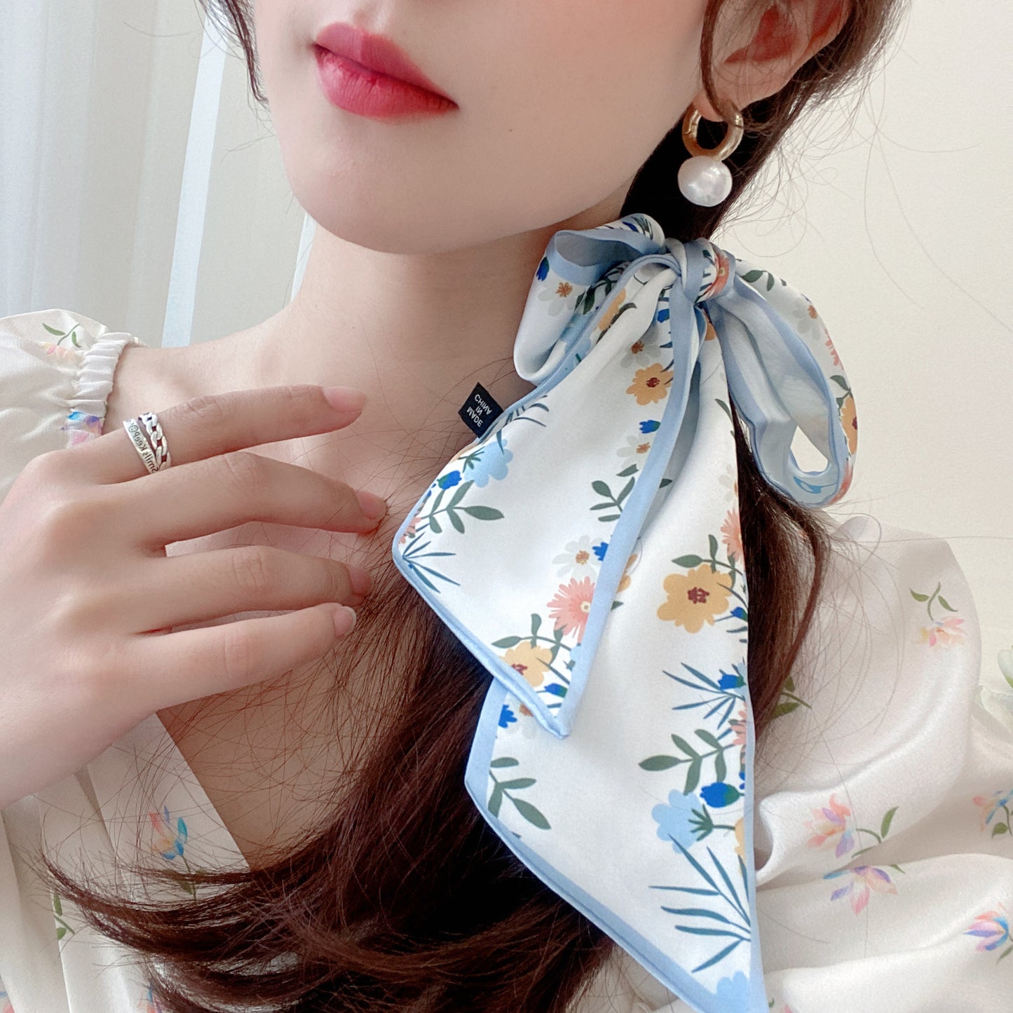 Korean Version Silk Scarf Headband Fairy Hair Binding Forest Bow Headband French Retro Ribbon Headband Imitation Silk Hair Ornament