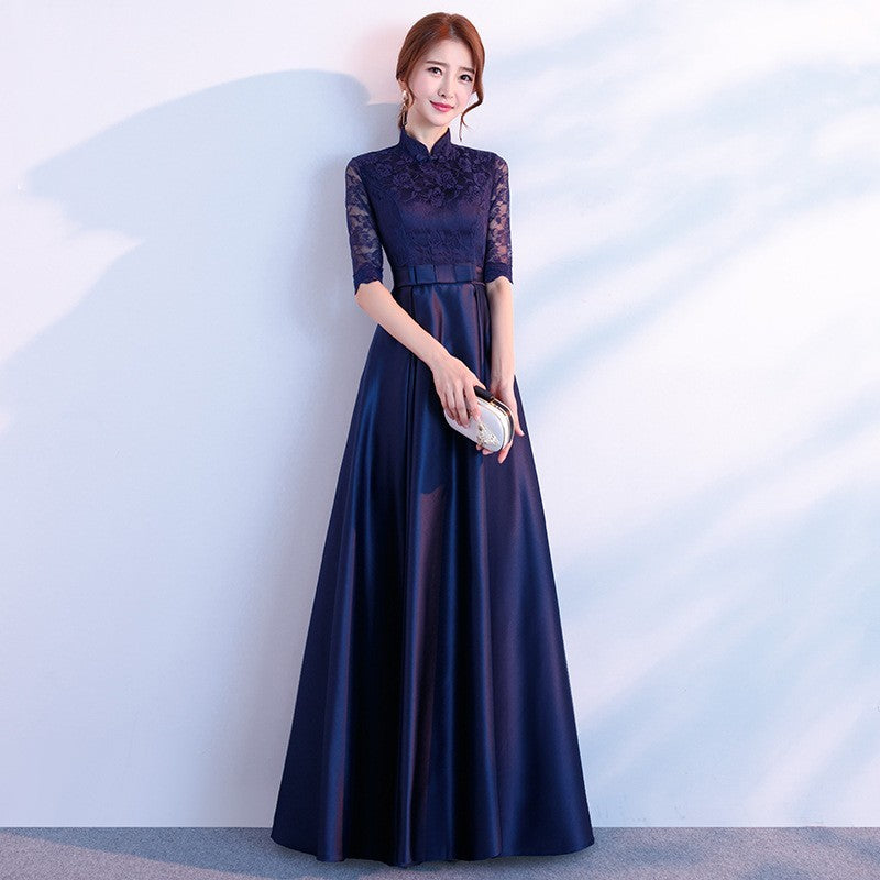 Noir Élan Gown