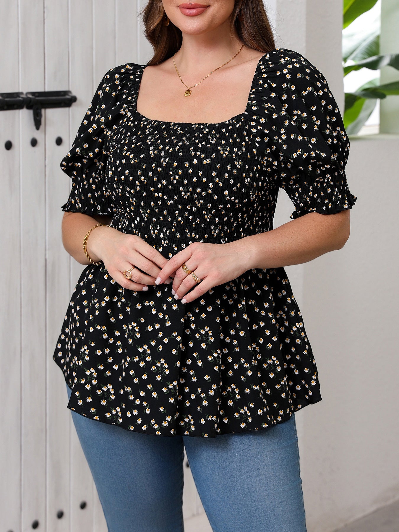 Blossomia Square Neck Backless Blouse