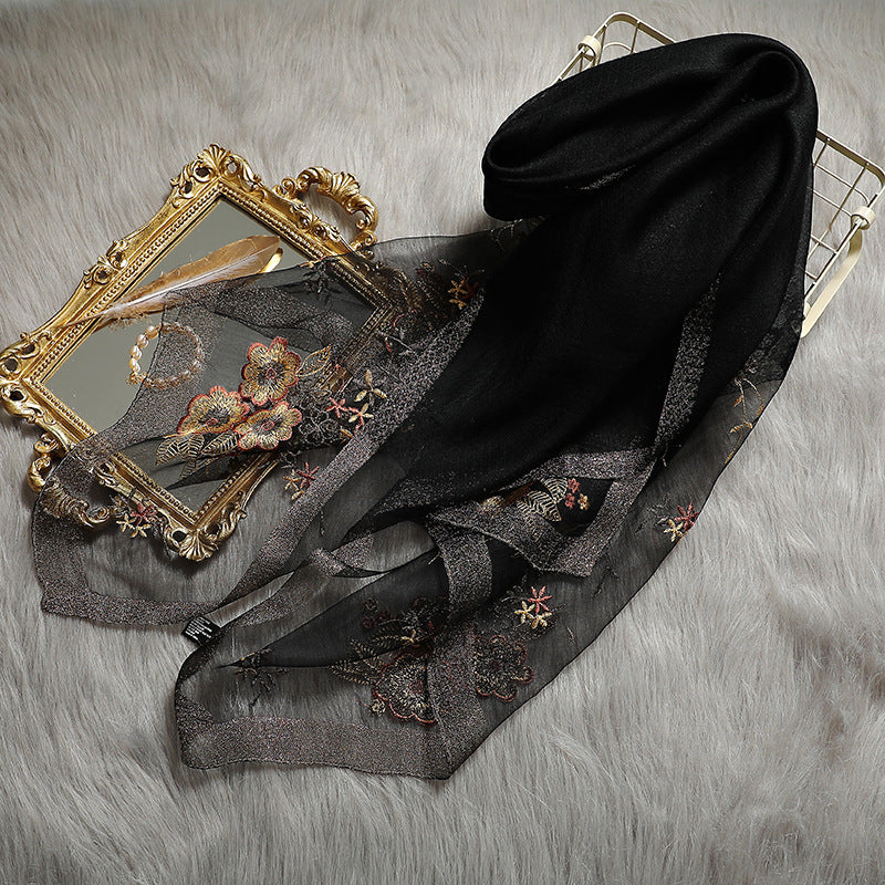 Begonia Embroidery Silk Wool Blended Sunscreen Shawl