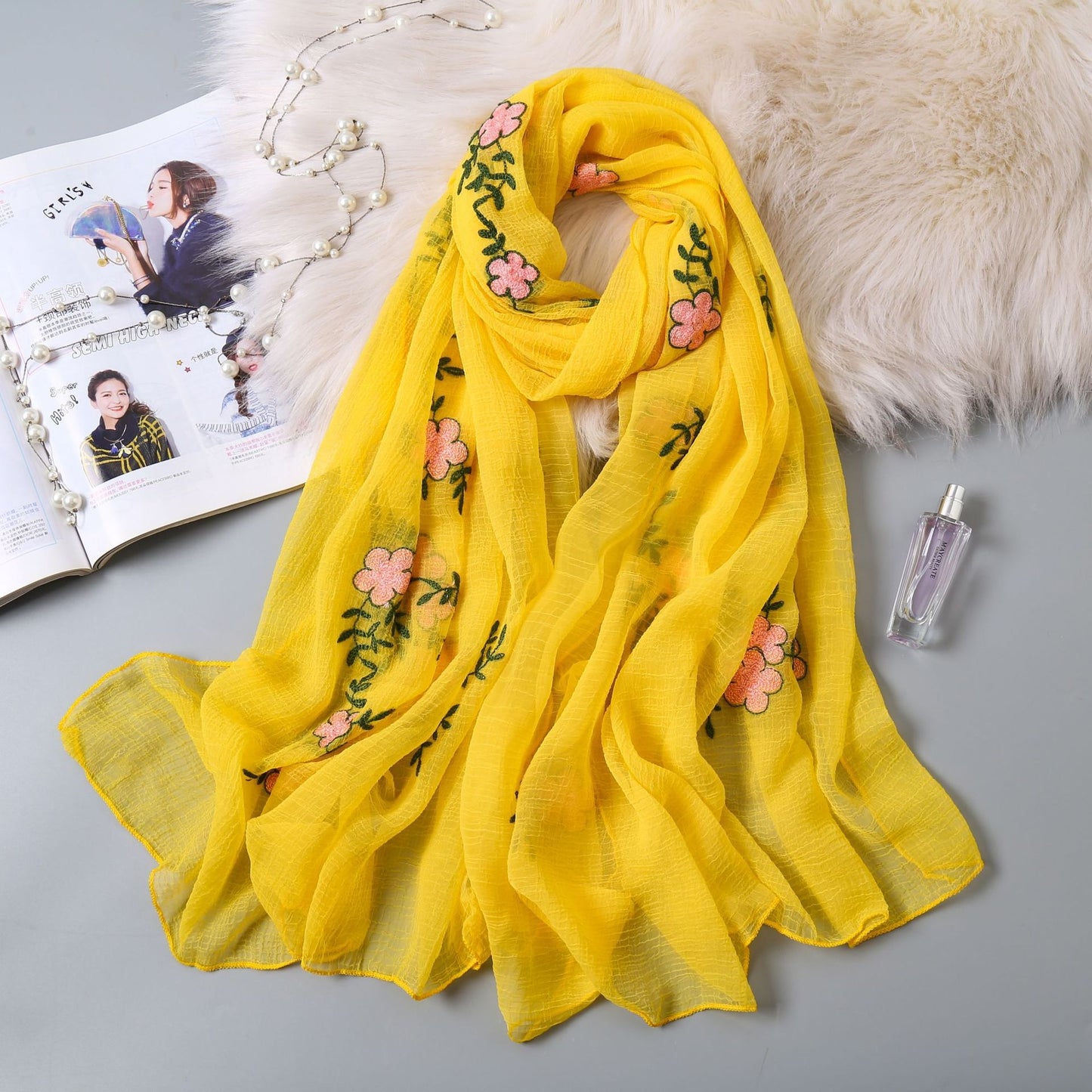 Women's Wrinkle Embroidery Silk Scarf Fashion