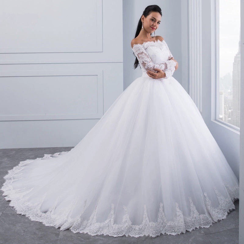 Ethereal Bloom – Lace Cathedral Train Bridal Gown