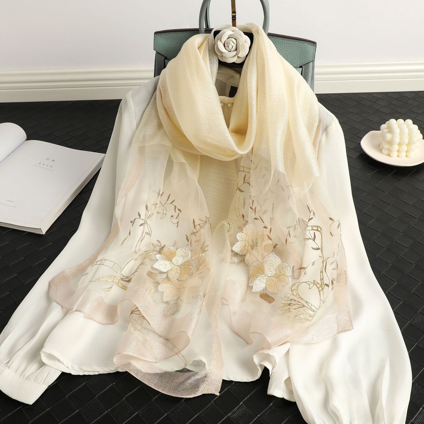 Elegant All-match Peony Silk Wool Embroidered Fashion Scarf