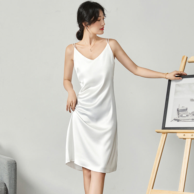 Slim-fit silk suspender skirt mid-length