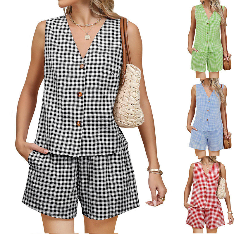 The Continental Chic Set