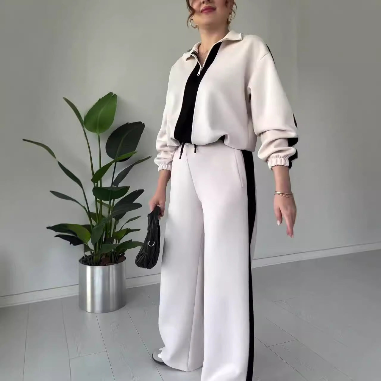 Velvéra Ease Ensemble