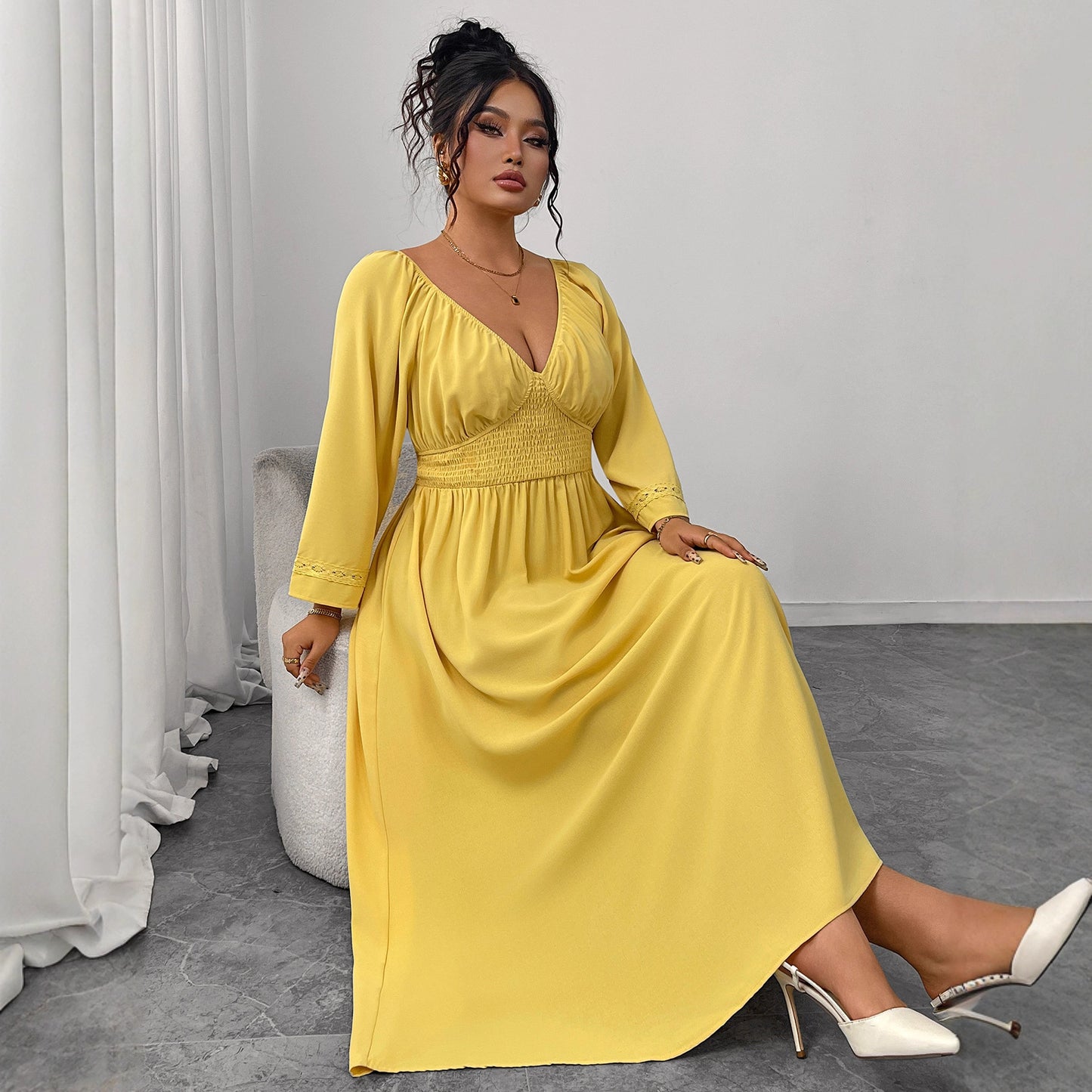 Solaris Elegance Dress