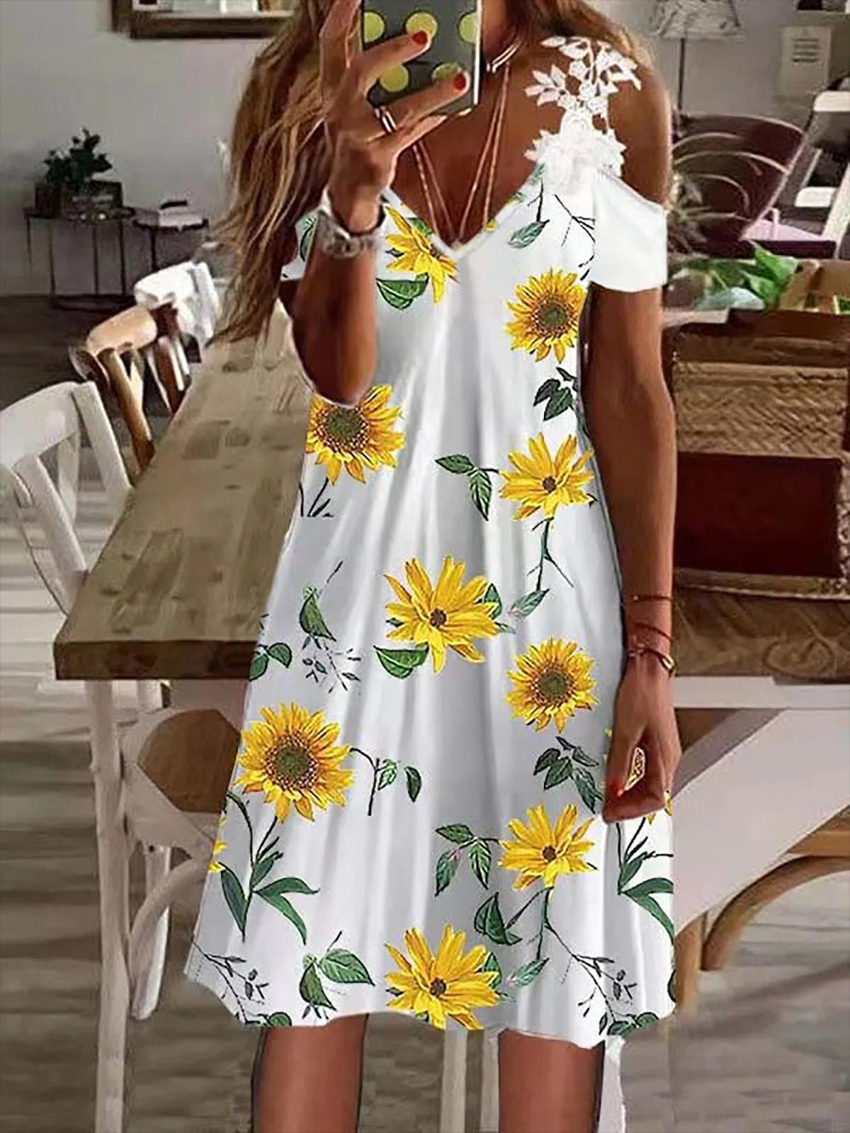Milk Silk Strap Type V-neck Dress