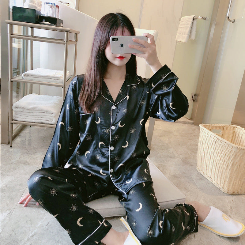 Women's Simulation Silk Long-sleeved Pajamas Suit
