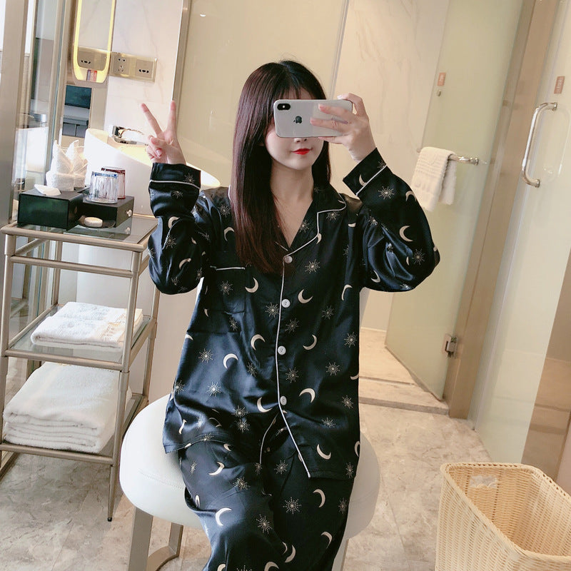 Women's Simulation Silk Long-sleeved Pajamas Suit