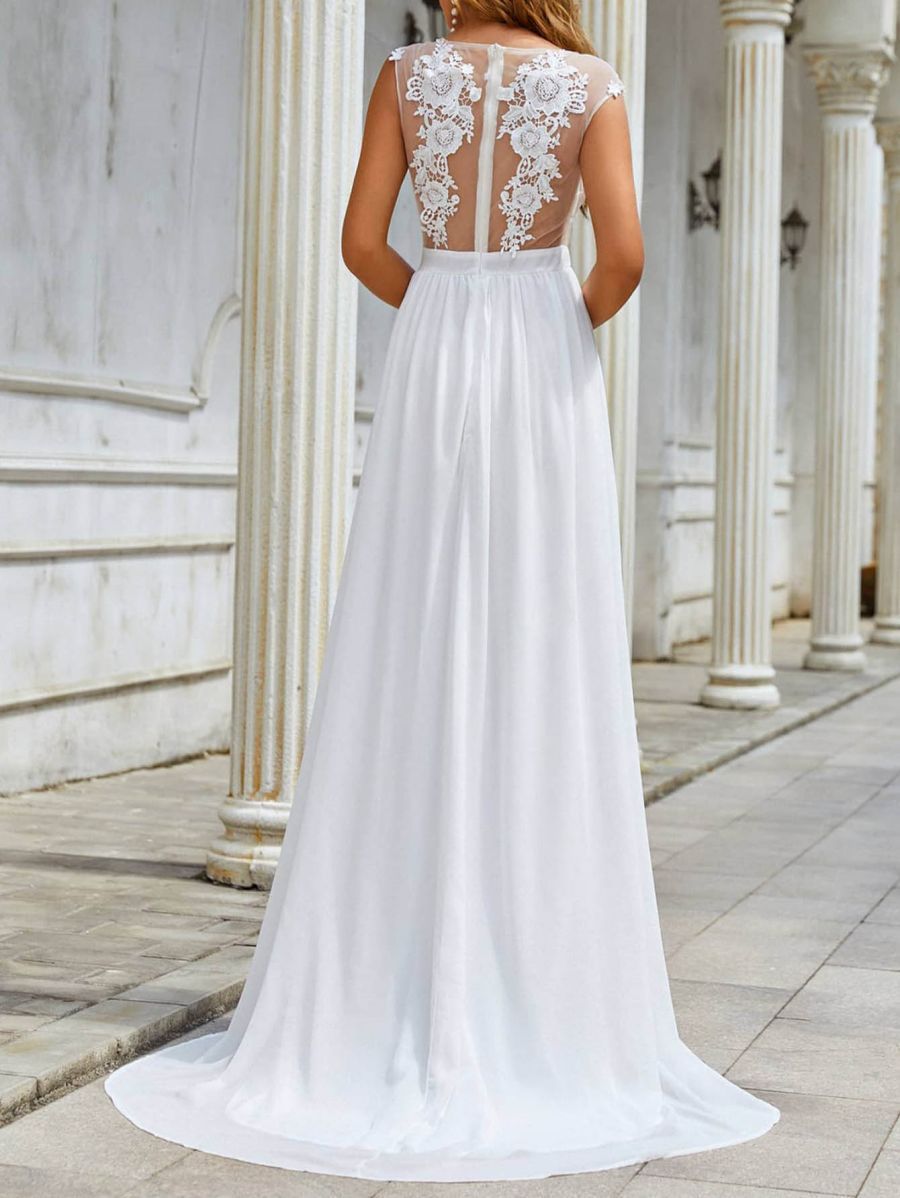 The Elowen Grace Gown