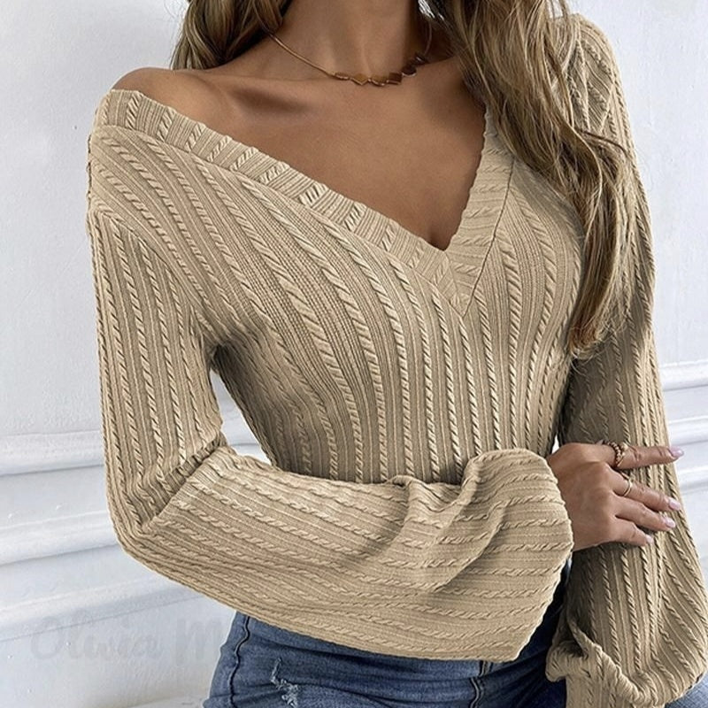 Twisté Belle Lantern Sleeve Top