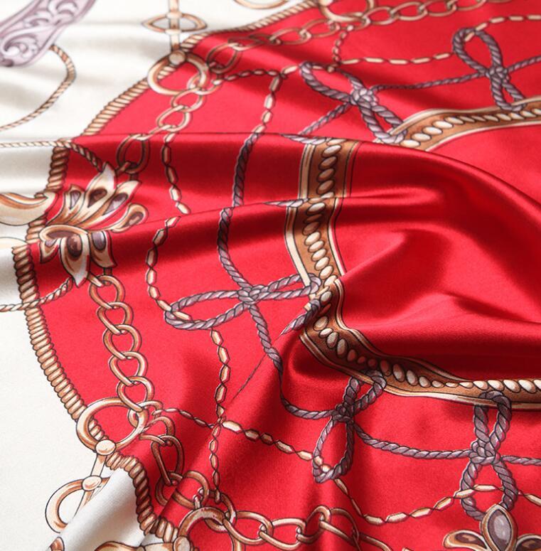 Fashion Retro Women's Printed Silk Square Scarf
