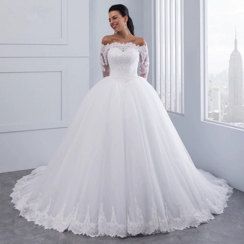 Ethereal Bloom – Lace Cathedral Train Bridal Gown