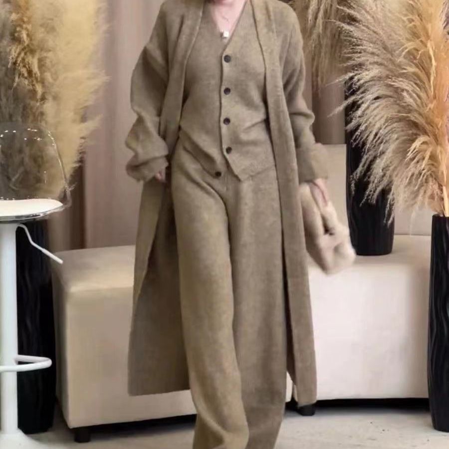 Trivara Knit Luxe Set