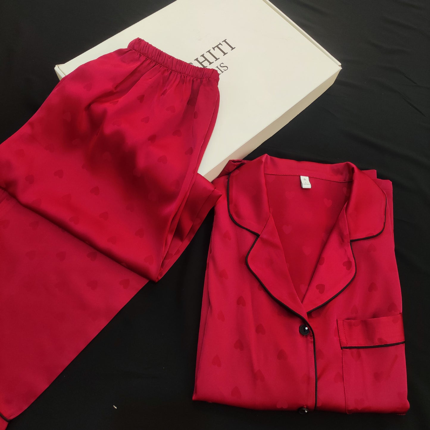 Home Fashion Personalized Silk Pajamas Suit