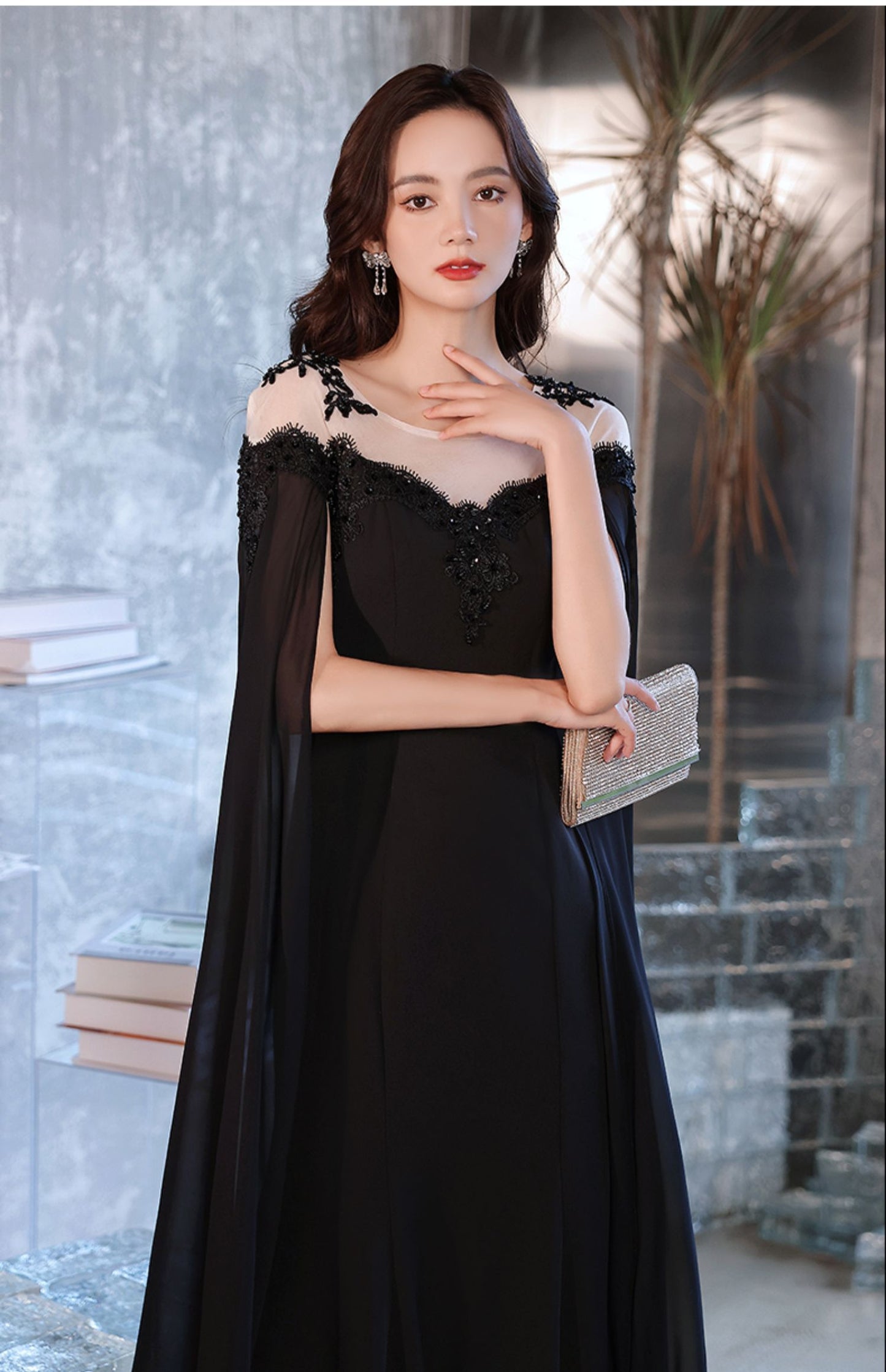 The Noire Élise Gown