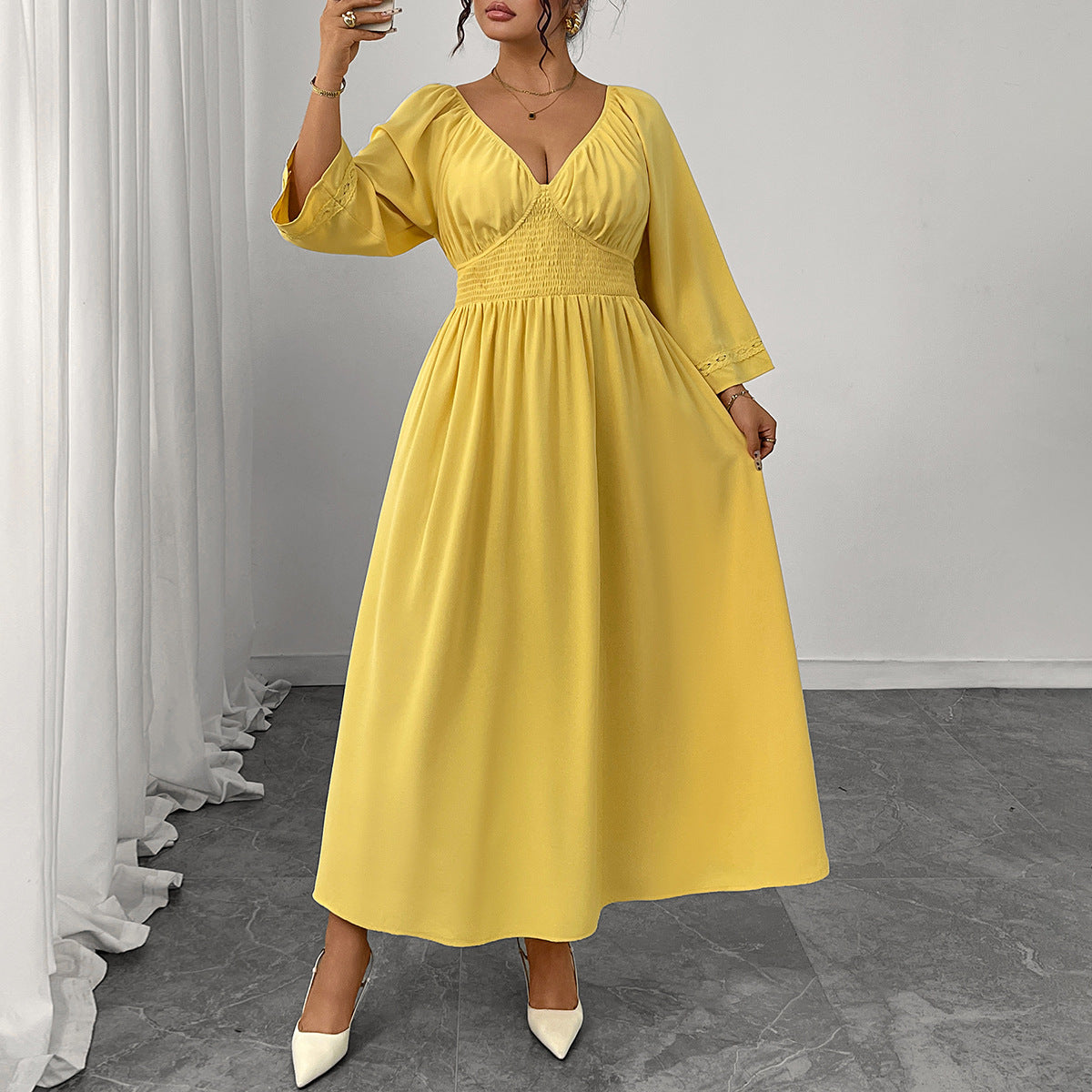 Solaris Elegance Dress
