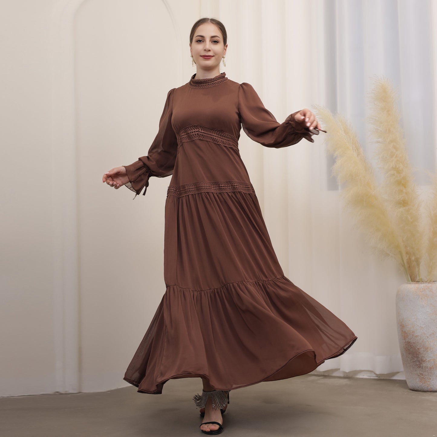 Zahara Lace Royale