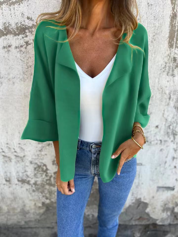 EuroCharm Short Cardigan
