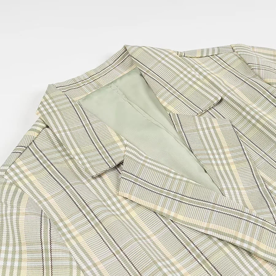 MetroPlaid Chic Blazer