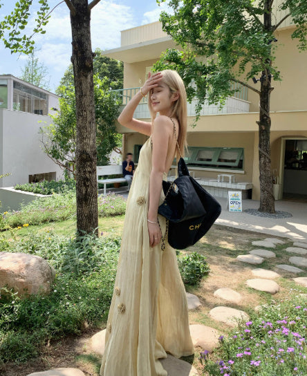 Summer New Pure Color Cool Beauty Three-dimensional Flower Decorative Sling Dress Yunnan Tourism Vacation Skirt