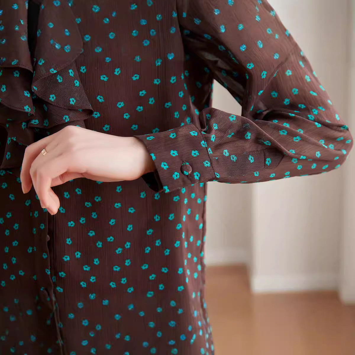 Blosséra Lace Bloom Blouse