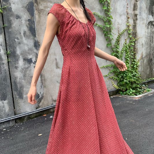 Veloura Backless Silhouette Dress