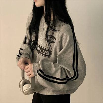 NoirEase Korean Round Neck Sweater