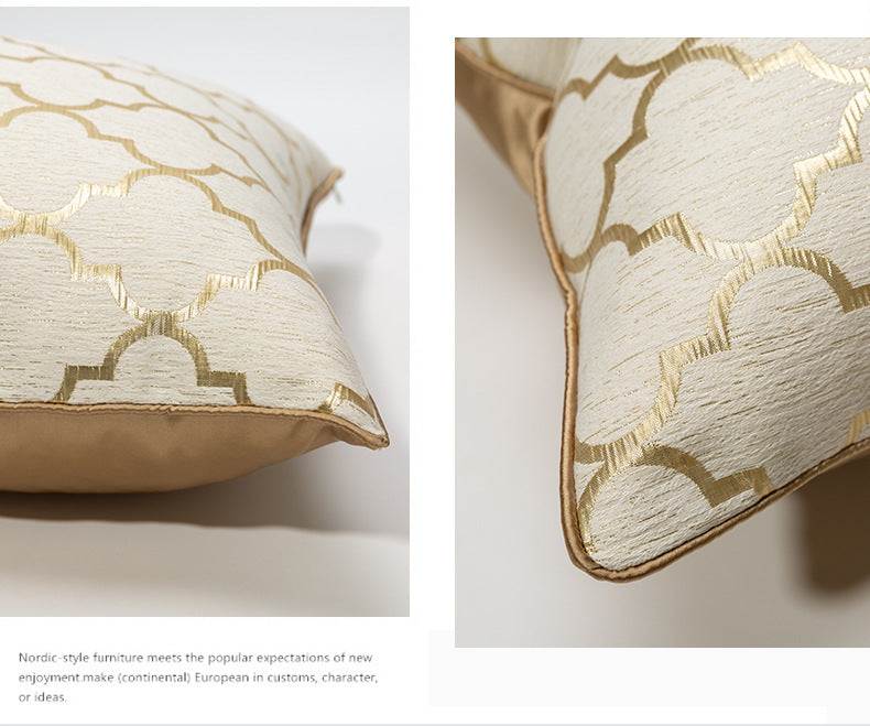 Diamond-shaped champagne gold pillowcase