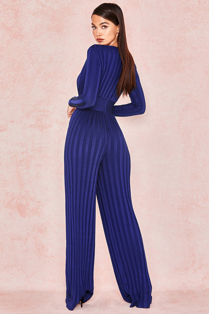 Stratta CurveSuit