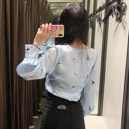 Swallow print silk satin V-neck short shirt