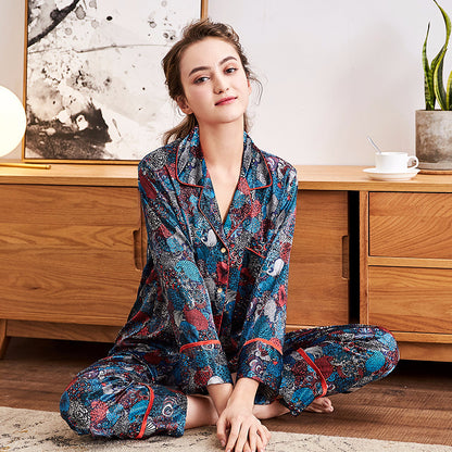 Spinning silk pajamas