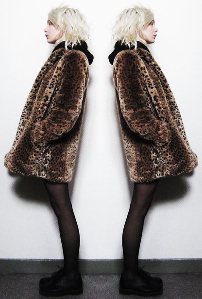 Zipped faux fur loose coat