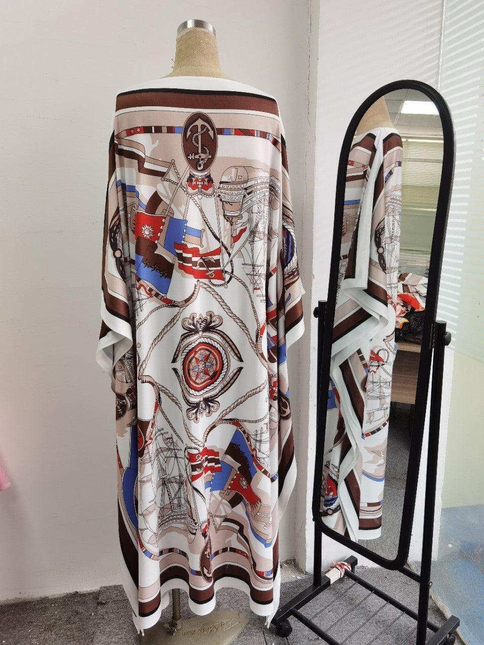 New Printed Knitted Silk Dress Large Sleeve Loose Skirt