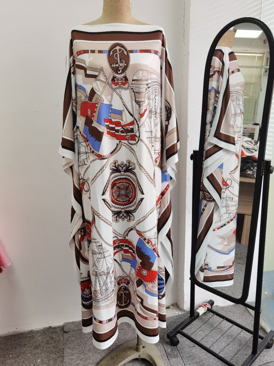 New Printed Knitted Silk Dress Large Sleeve Loose Skirt