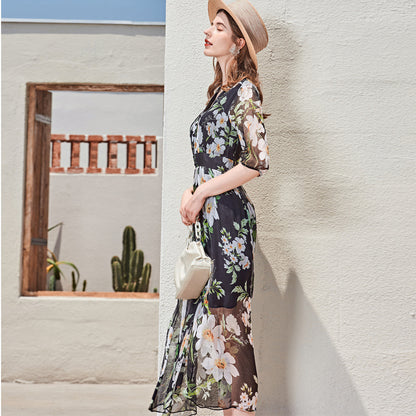 Dress Temperament V-neck Slim Silk Skirt