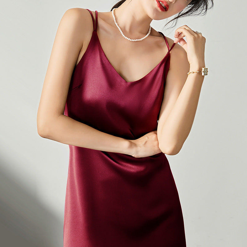 Slim-fit silk suspender skirt mid-length