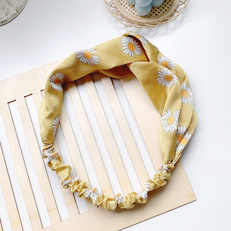 Small Daisy silk light hair hoop