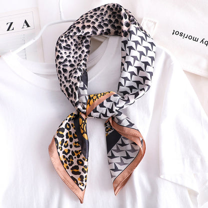 Vintage Leopard Print Women's Sweet Print Sunscreen Silk Scarf