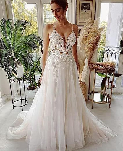 Élan Lace Reverie Gown