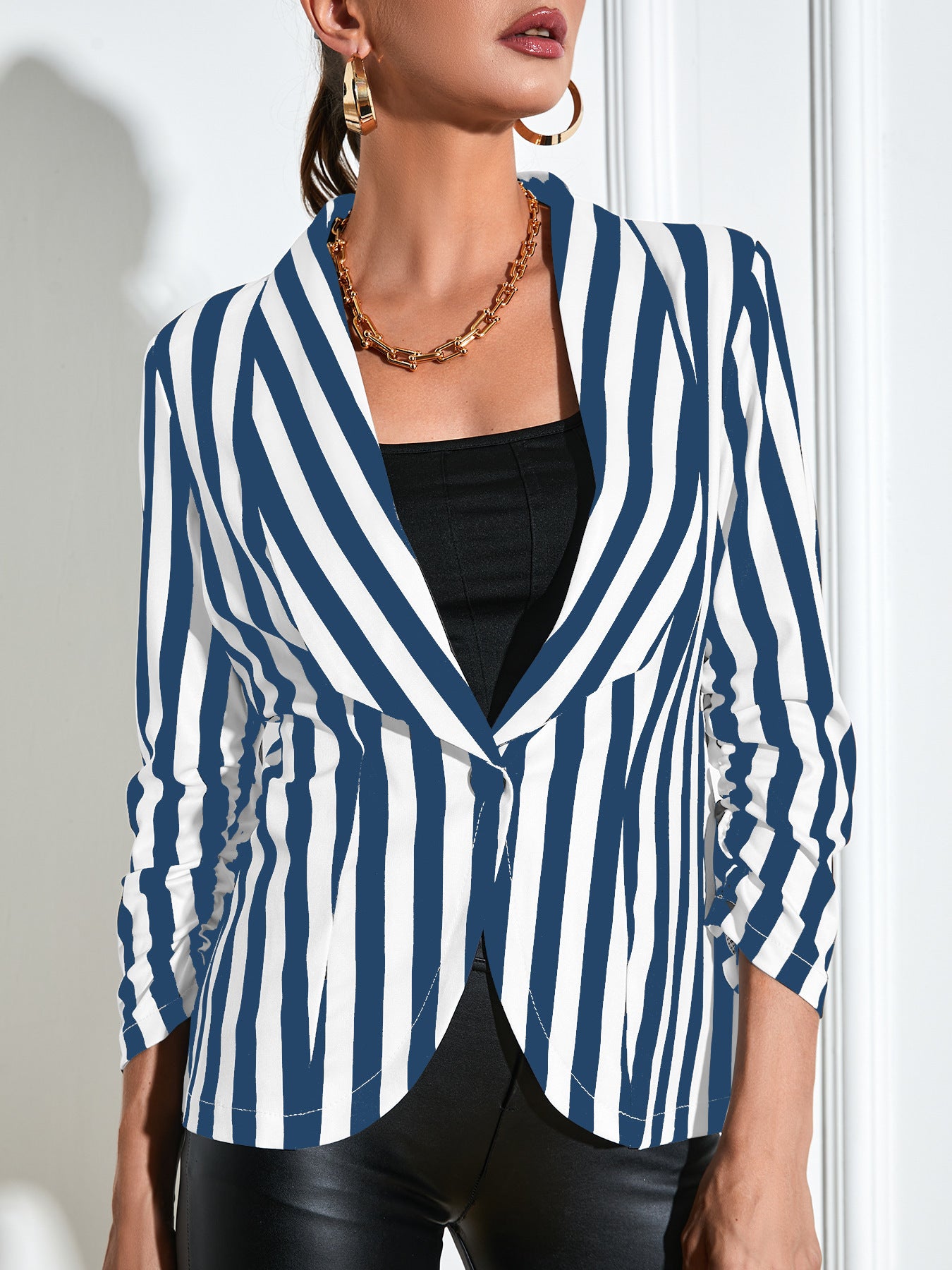 Élan Pleat Cropped Suit Jacket