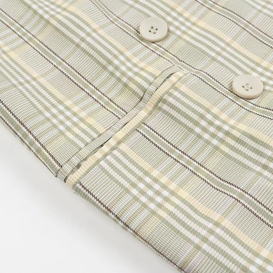 MetroPlaid Chic Blazer