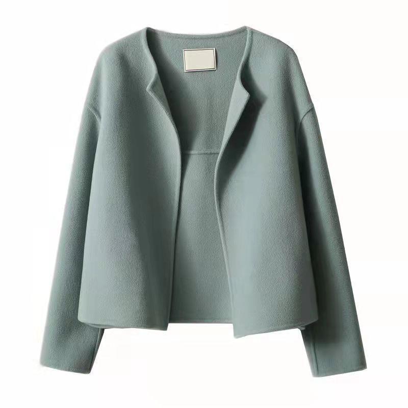 VivaForm Short Coat