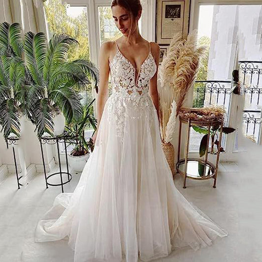 Élan Lace Reverie Gown