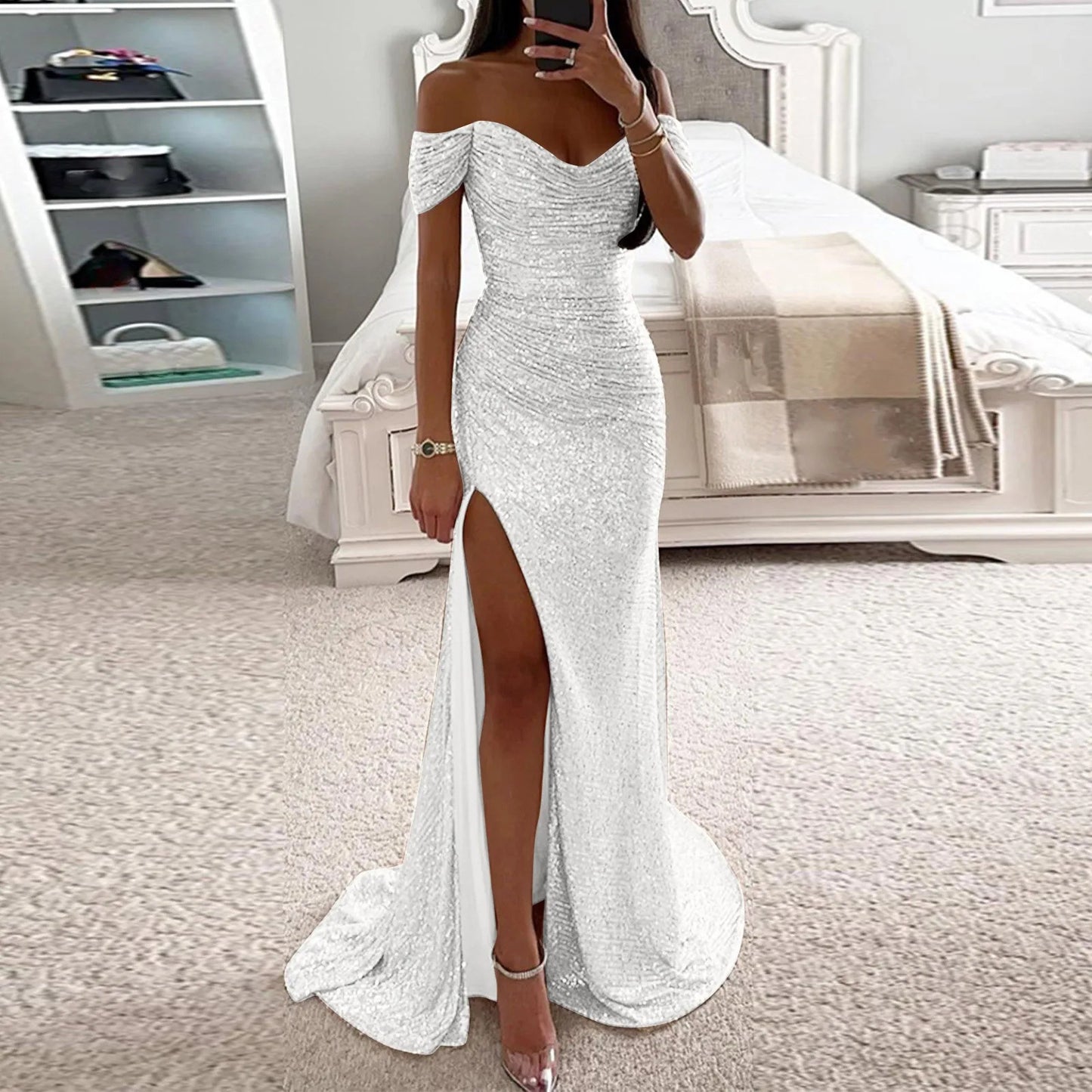Stella Velo Gown