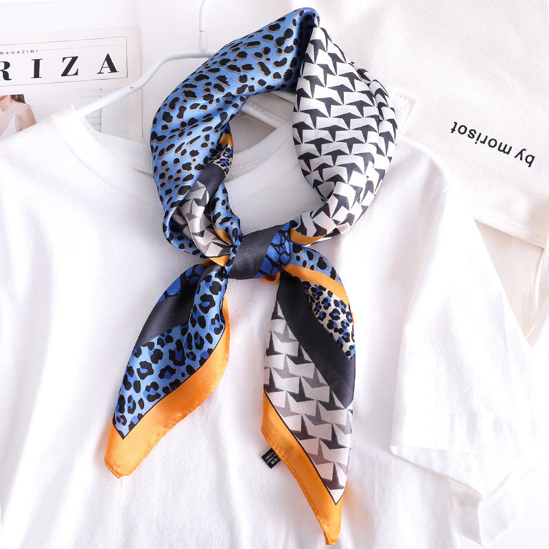 Vintage Leopard Print Women's Sweet Print Sunscreen Silk Scarf