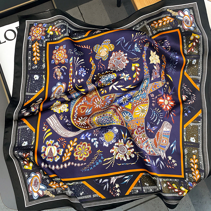 Women's Vintage Print Fashion Silk Square Scarf